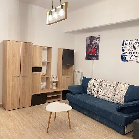 Garsoniera Utilata Complet 아파트 *