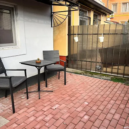 Garsoniera Utilata Complet 아파트 *